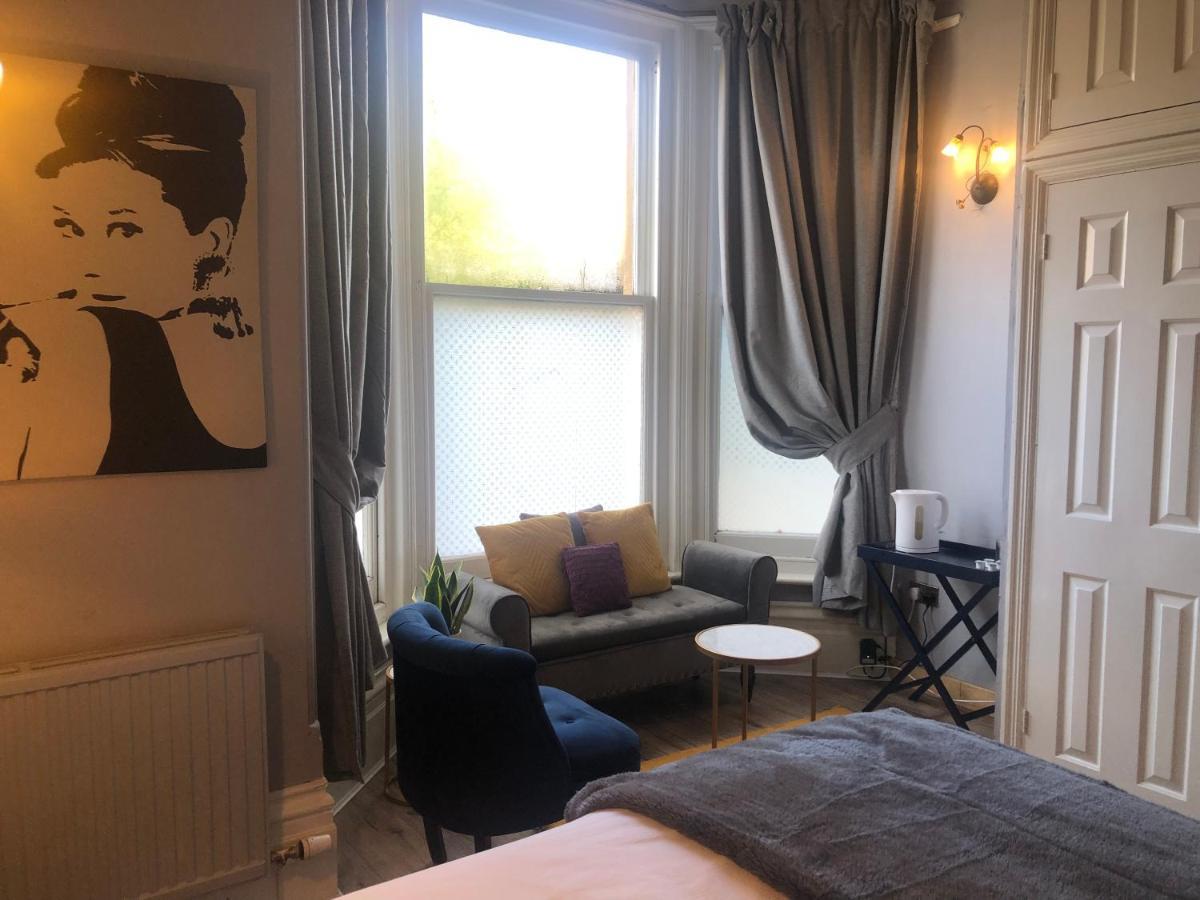 Canterbury Accommodations With Free Car Park Onsite And High Speed Wifi Экстерьер фото