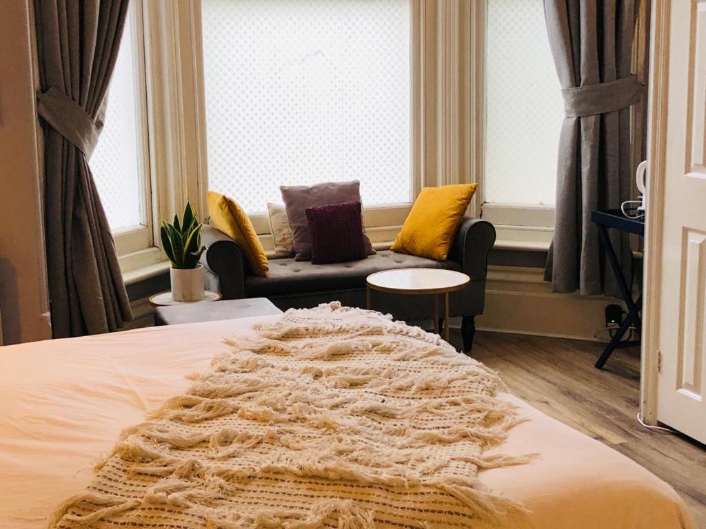 Canterbury Accommodations With Free Car Park Onsite And High Speed Wifi Экстерьер фото