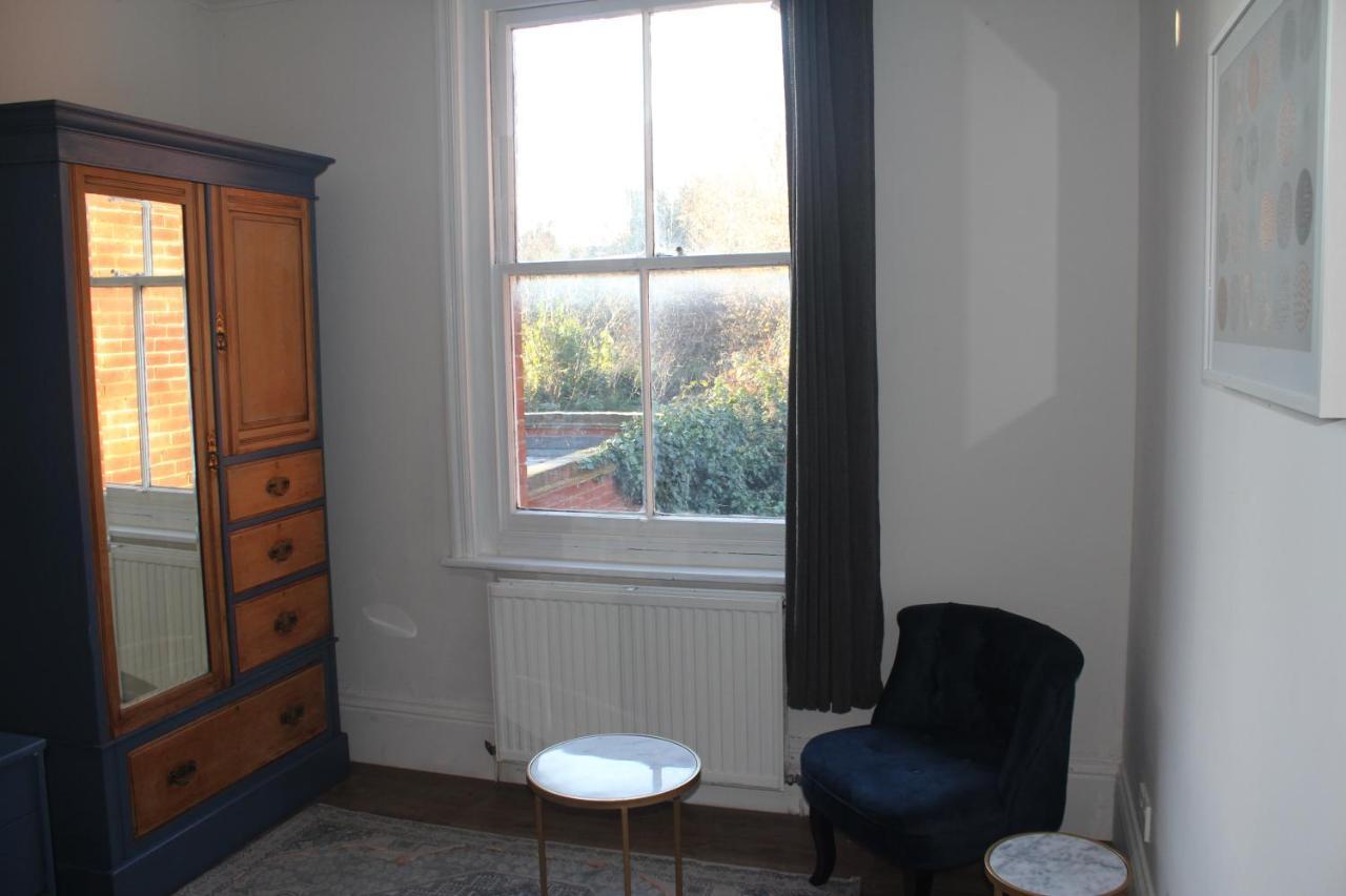 Canterbury Accommodations With Free Car Park Onsite And High Speed Wifi Экстерьер фото