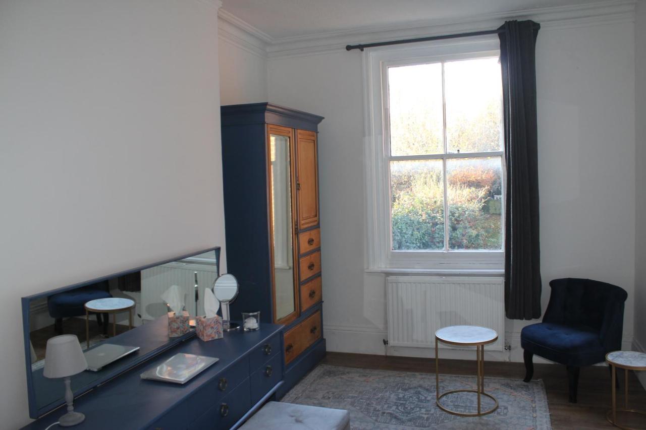 Canterbury Accommodations With Free Car Park Onsite And High Speed Wifi Экстерьер фото