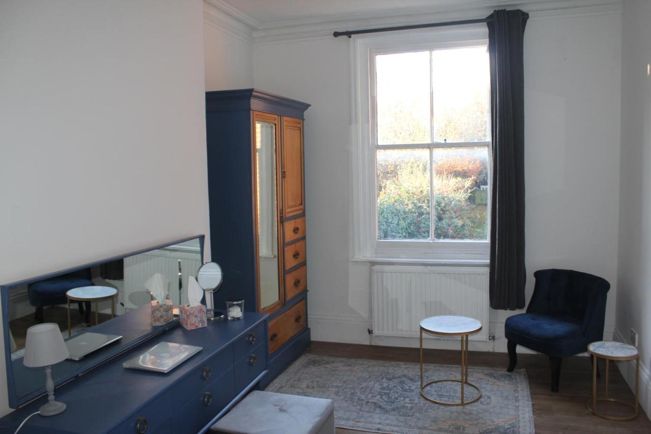 Canterbury Accommodations With Free Car Park Onsite And High Speed Wifi Экстерьер фото