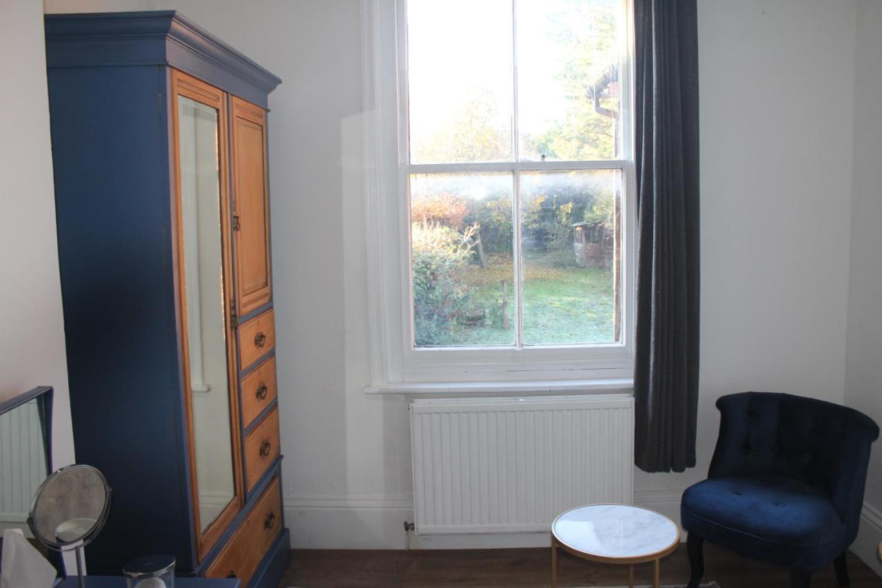 Canterbury Accommodations With Free Car Park Onsite And High Speed Wifi Экстерьер фото