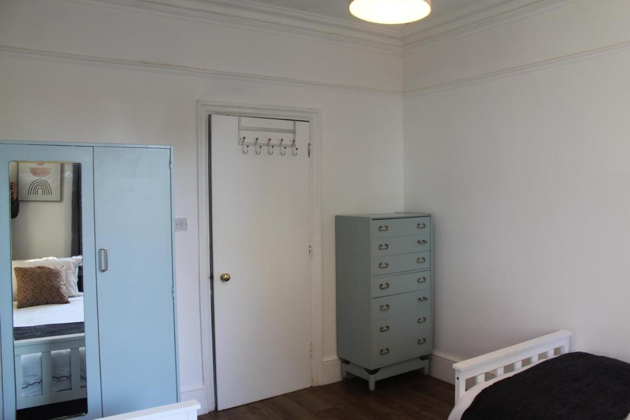 Canterbury Accommodations With Free Car Park Onsite And High Speed Wifi Экстерьер фото