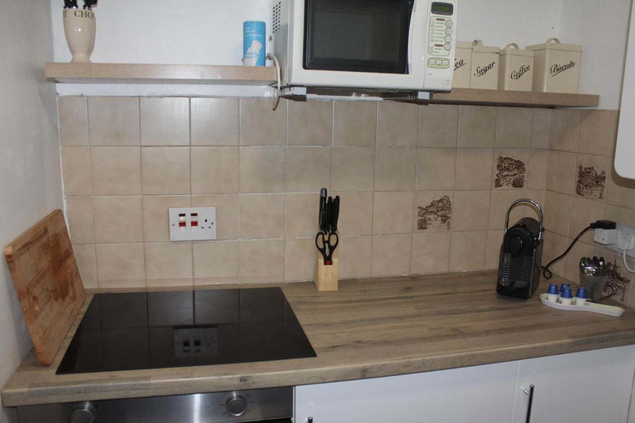 Canterbury Accommodations With Free Car Park Onsite And High Speed Wifi Экстерьер фото