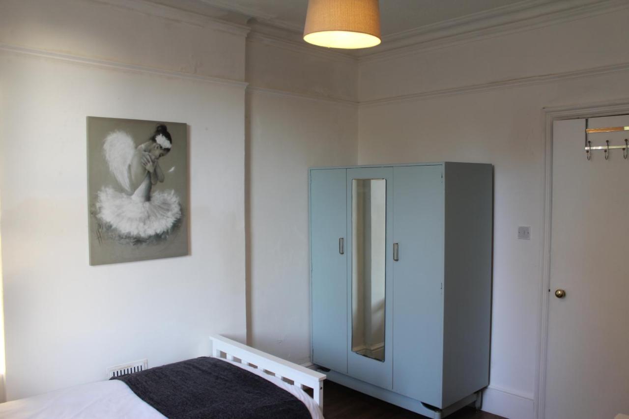 Canterbury Accommodations With Free Car Park Onsite And High Speed Wifi Экстерьер фото