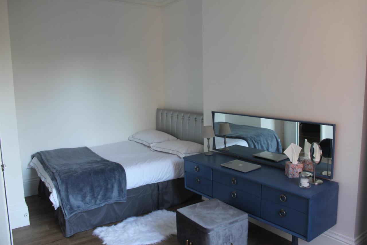 Canterbury Accommodations With Free Car Park Onsite And High Speed Wifi Экстерьер фото