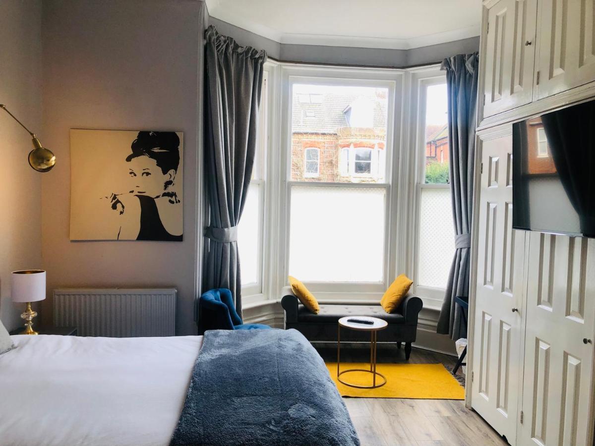 Canterbury Accommodations With Free Car Park Onsite And High Speed Wifi Экстерьер фото
