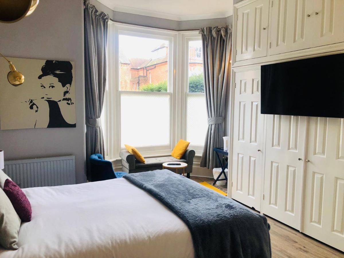 Canterbury Accommodations With Free Car Park Onsite And High Speed Wifi Экстерьер фото